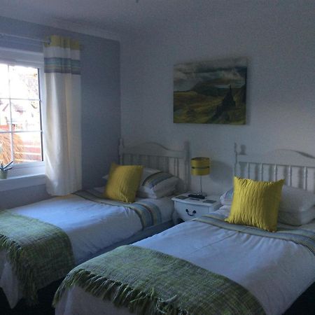Oisean Sheonag Bed & Breakfast Portree Exterior photo